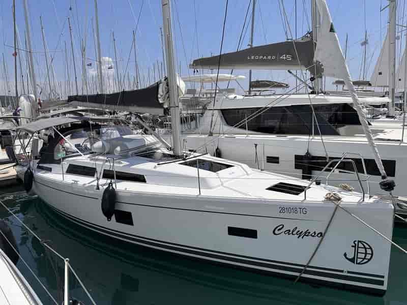Photo of Calypso, image 1 of 5