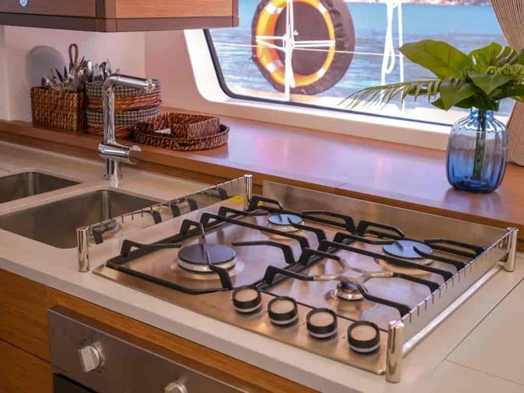 Boat picture 16