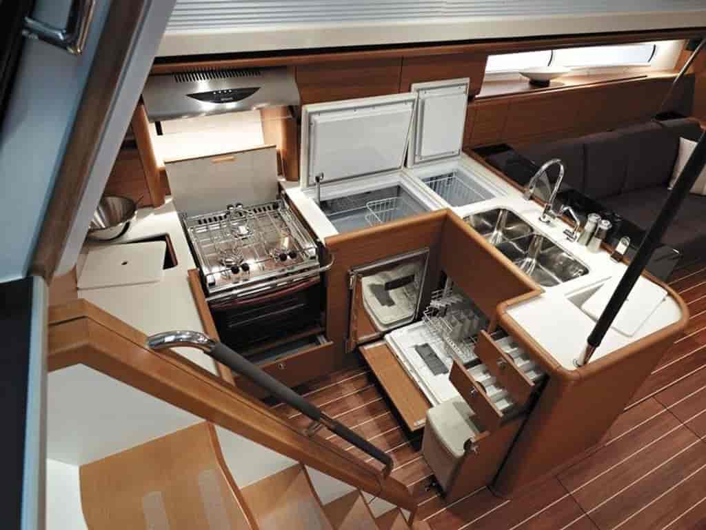 Boat picture 17