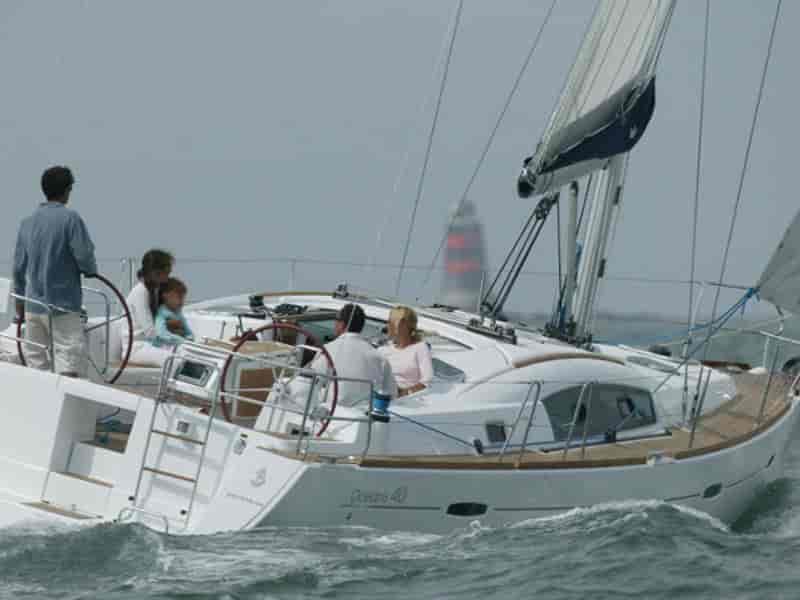 Photo of Arina, image 1 of 2