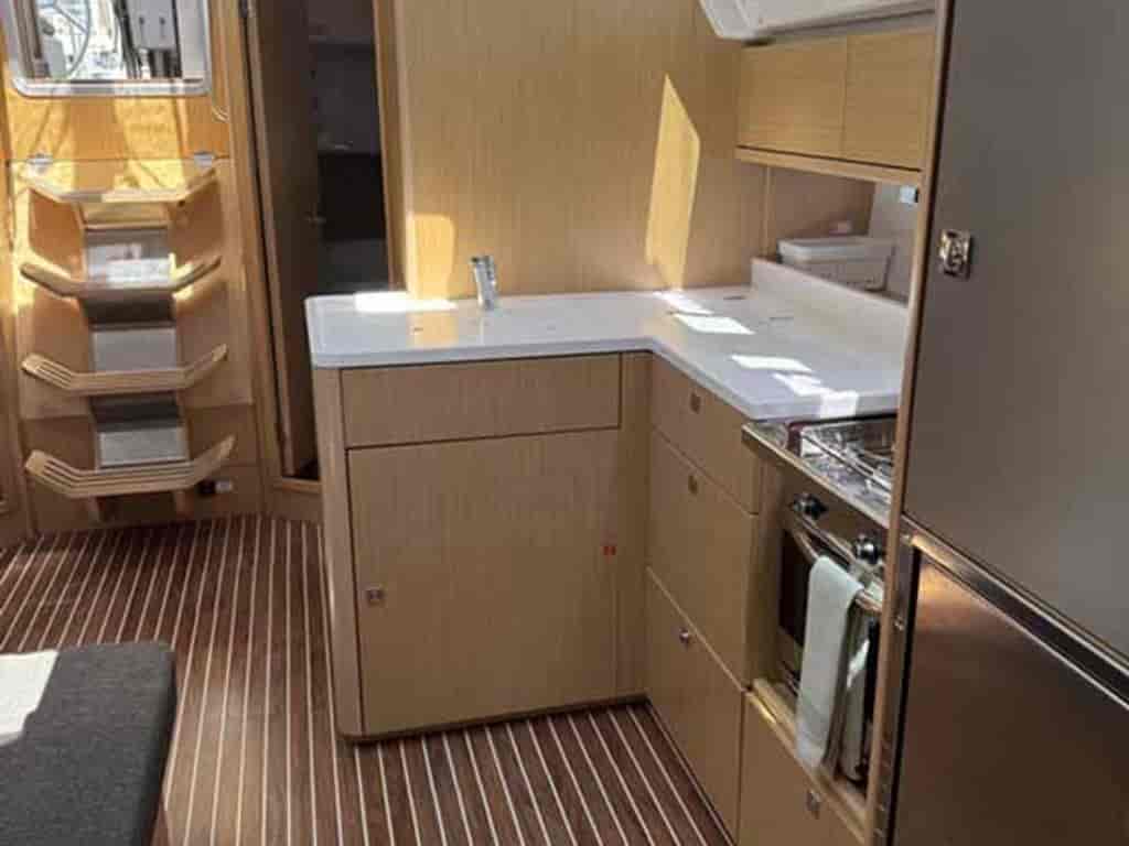 Boat picture 9
