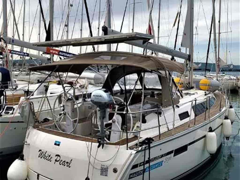 Photo 3 of White Pearl