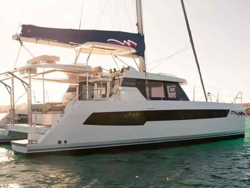 Photo of Moorings 4200/3/3 Club, image 1 of 5