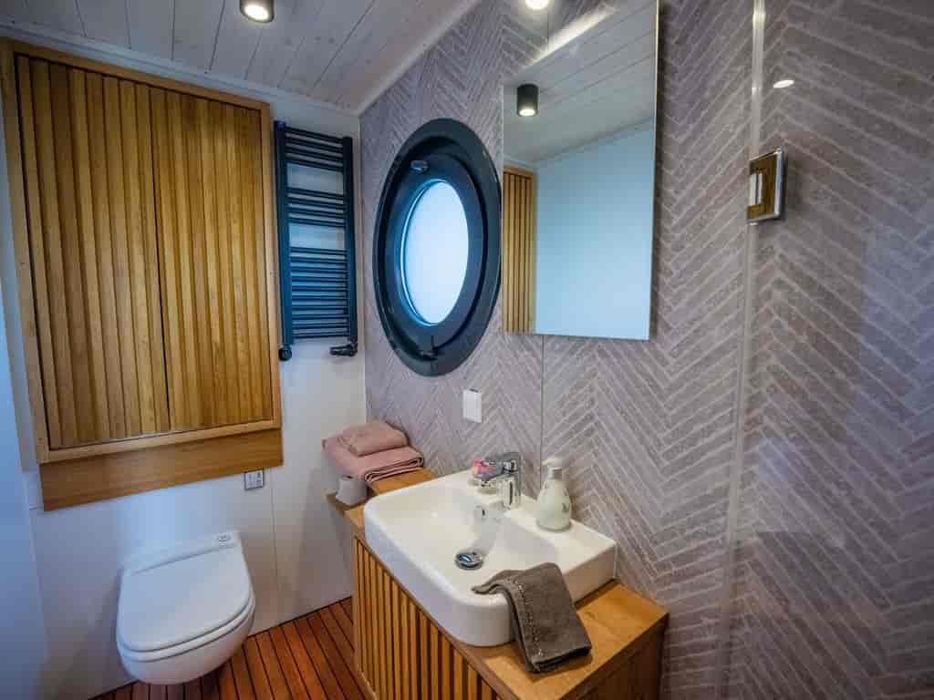 Boat picture 19