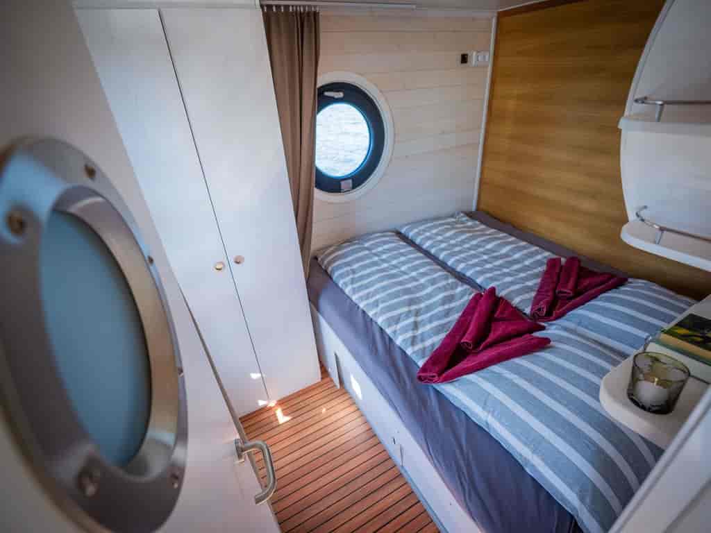 Boat picture 18