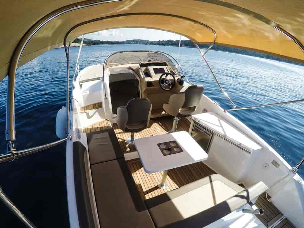 Boat picture 13