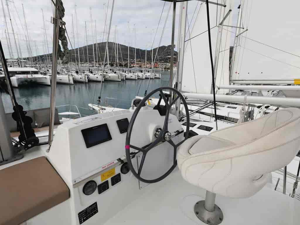Boat picture 9