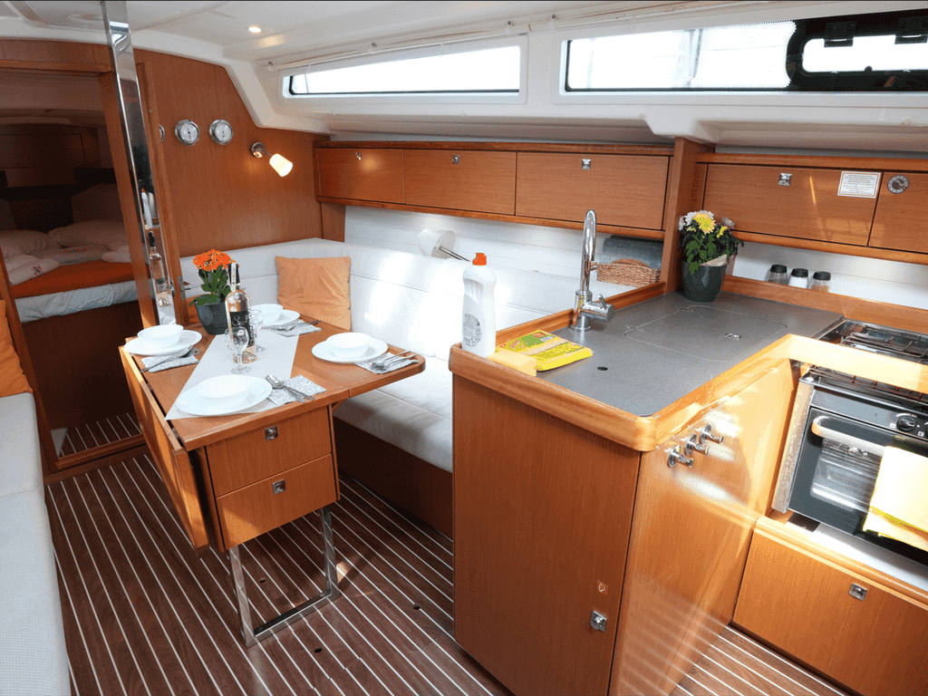 Boat picture 17