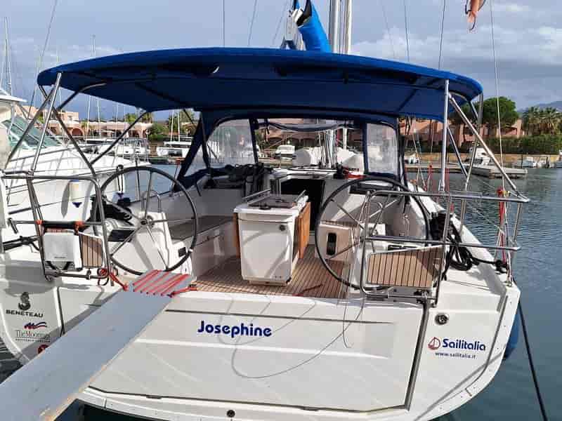 Photo of Josephine, image 1 of 5