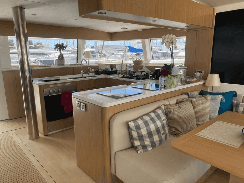 Boat picture 12