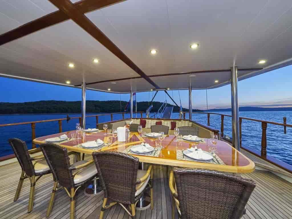 Boat picture 17
