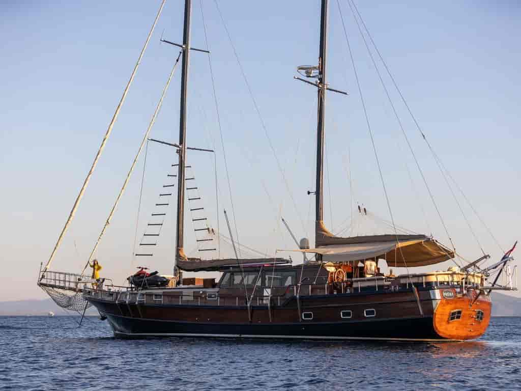 Boat picture 9