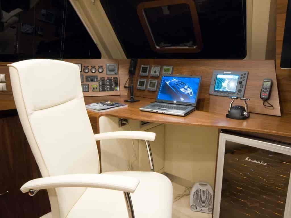 Boat picture 16