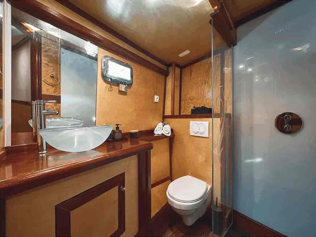 Boat picture 4