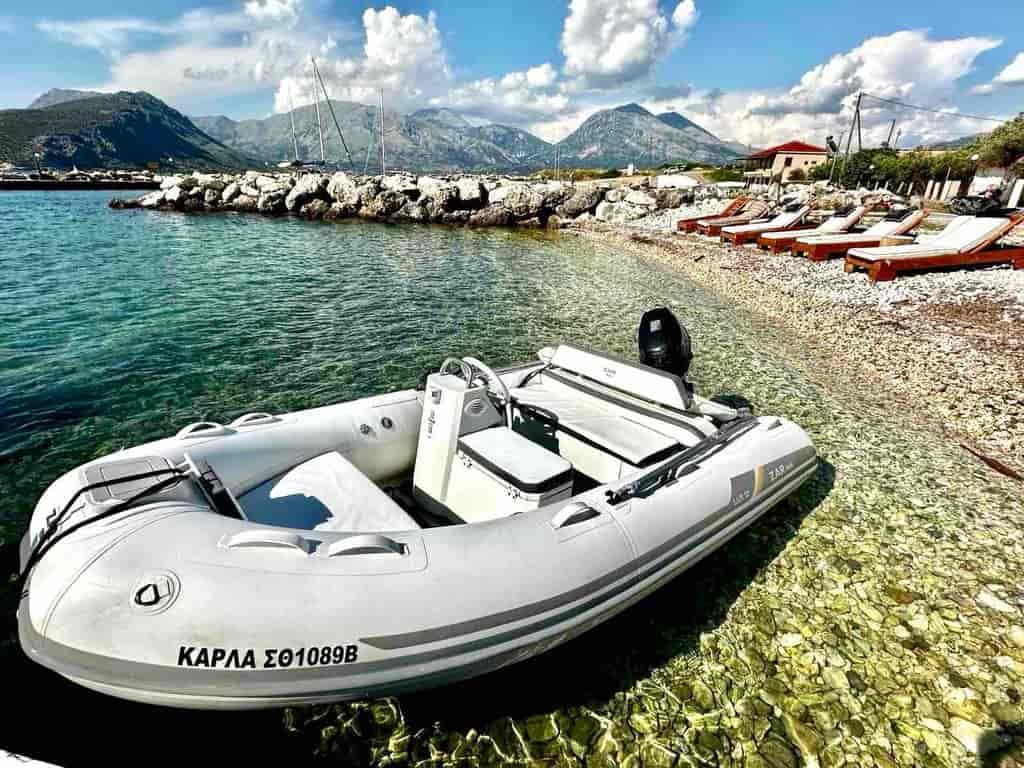 Boat picture 17