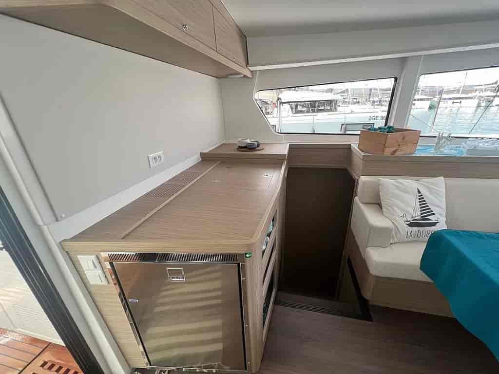 Boat picture 9