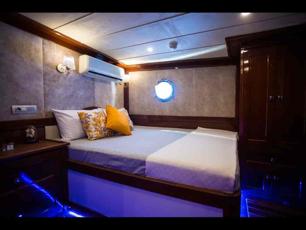 Boat picture 2