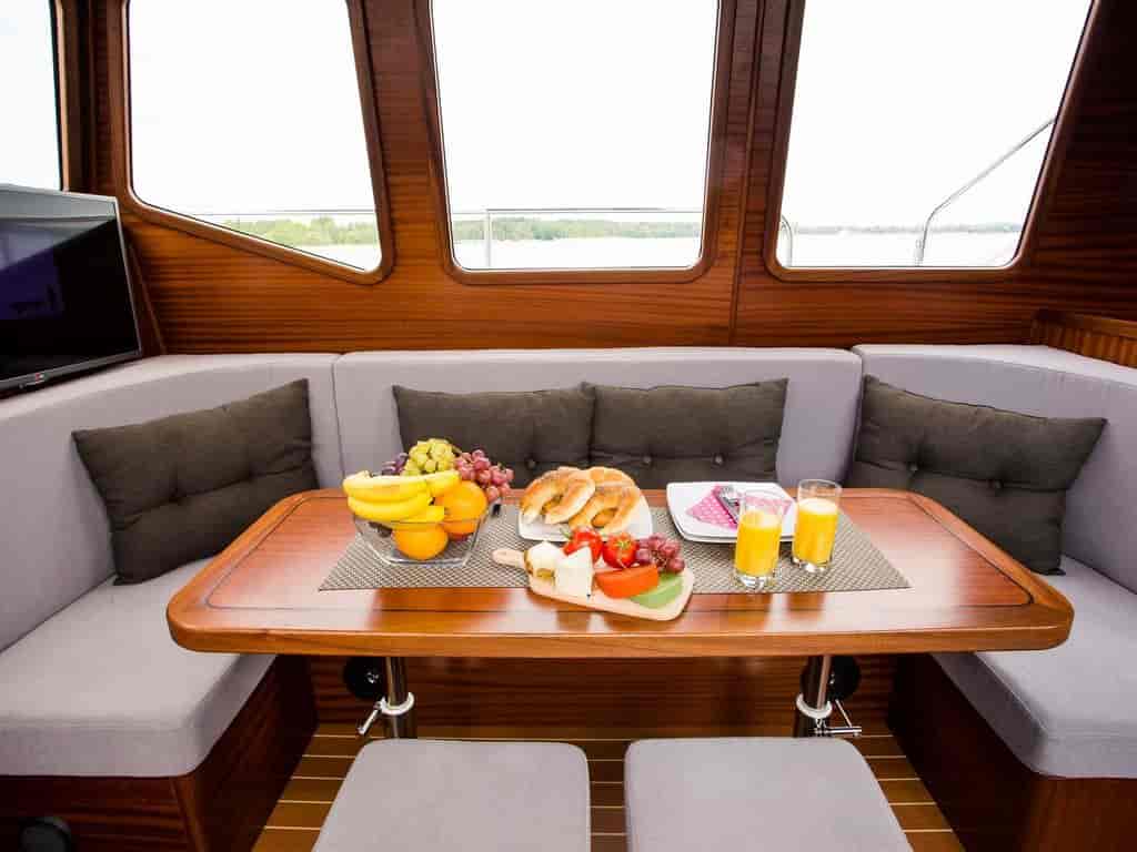 Boat picture 13