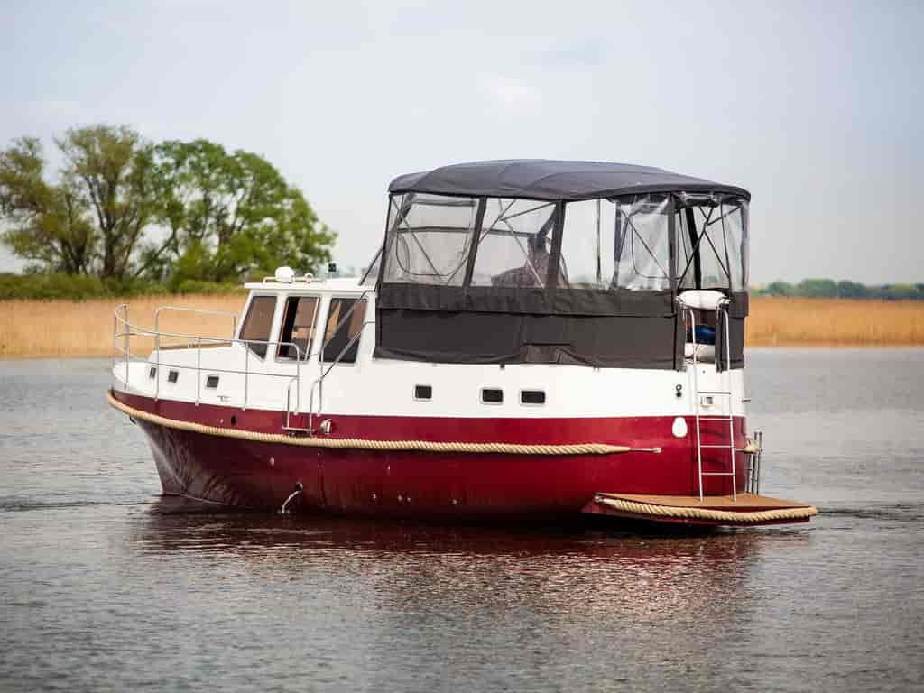 Boat picture 9