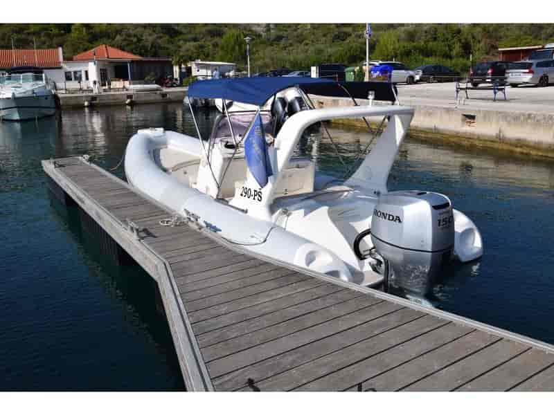 Boat picture 1