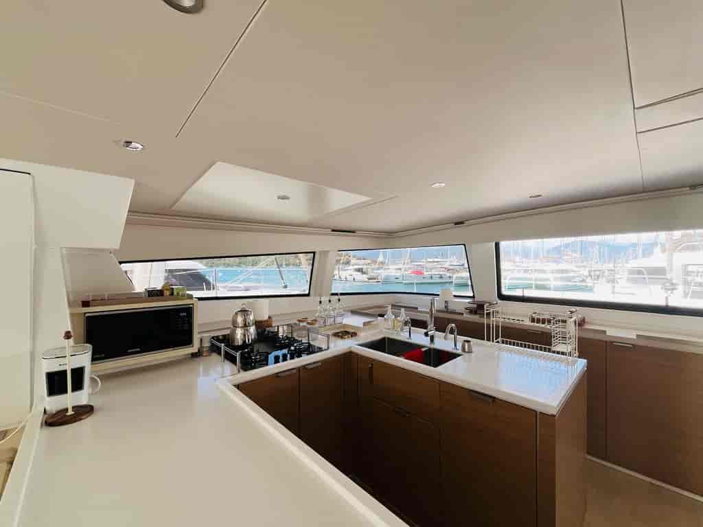 Boat picture 17