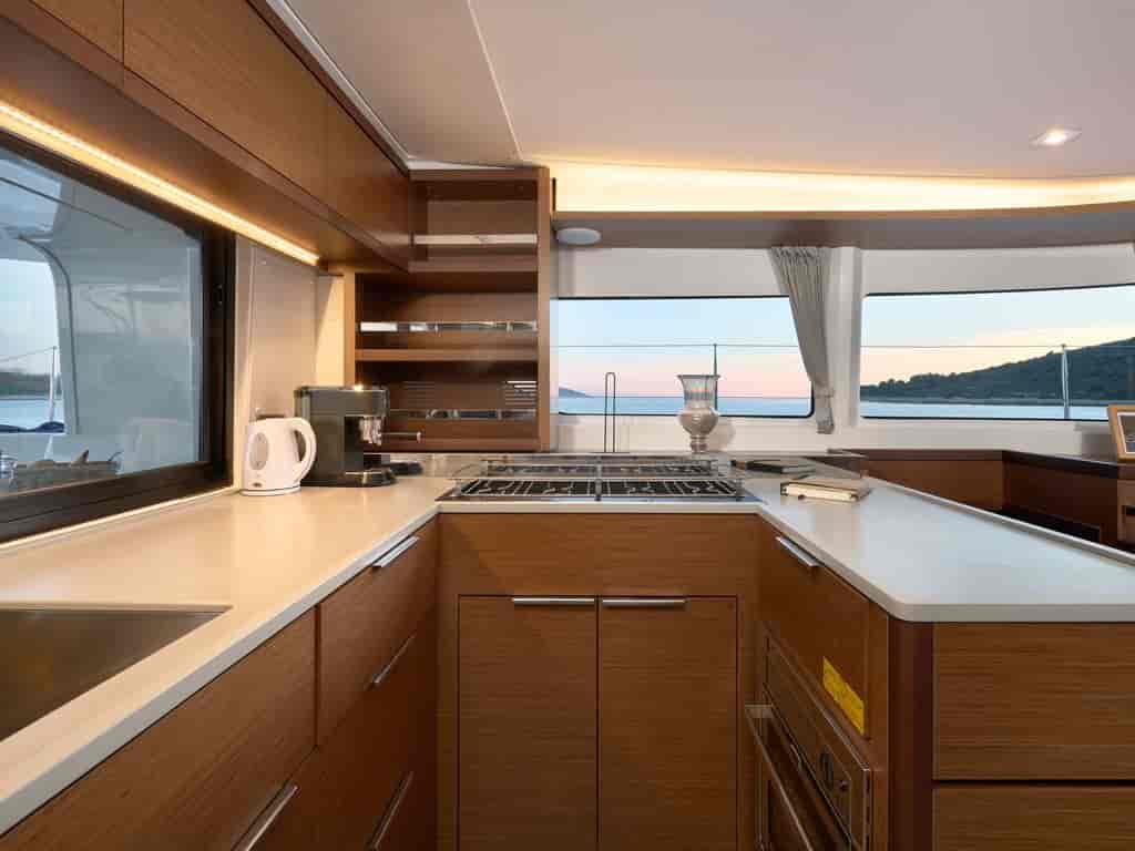 Boat picture 13