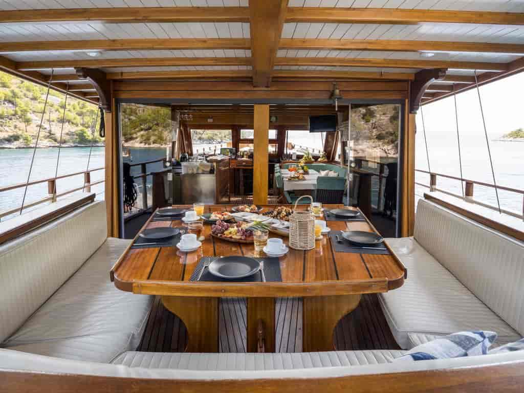Boat picture 11