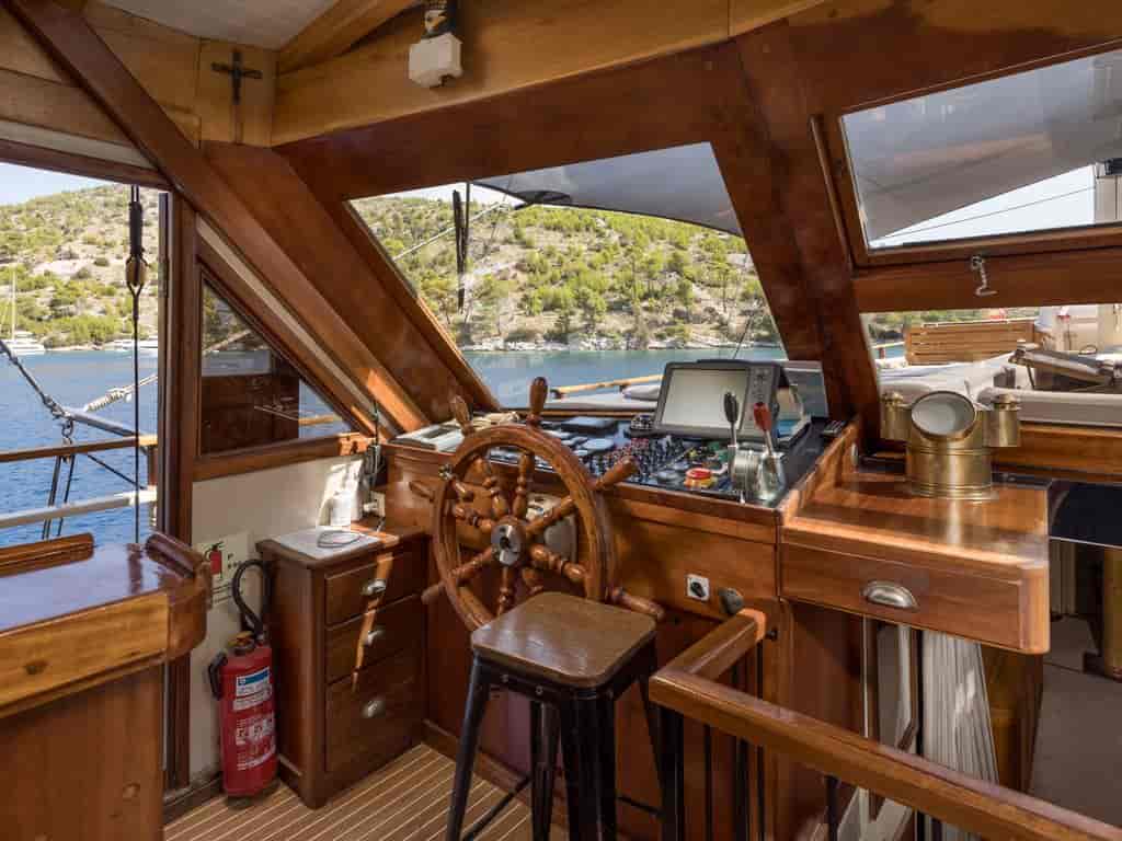 Boat picture 15