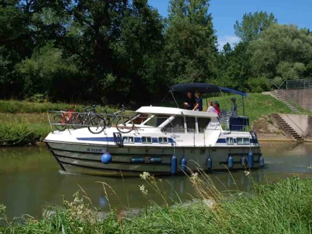 Boat picture 9