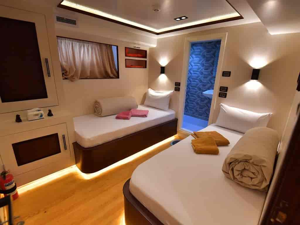 Boat picture 24