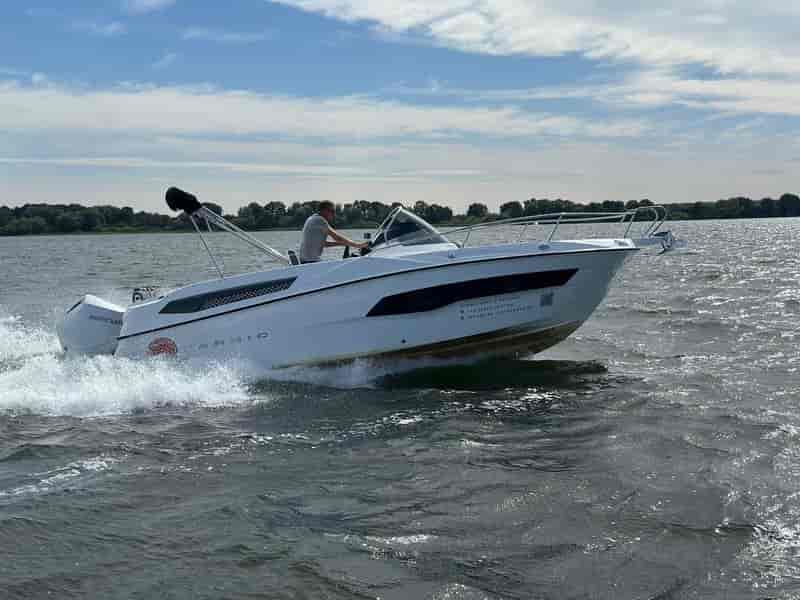 Boat picture 1